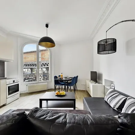 Apartment Bnbnook - Spacious 2br Near Eiffel Tower & Seine *